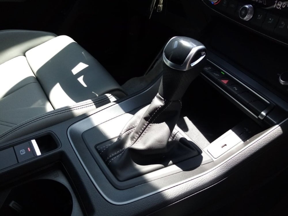 Audi Q3 Sportback nuova a Bari (11)