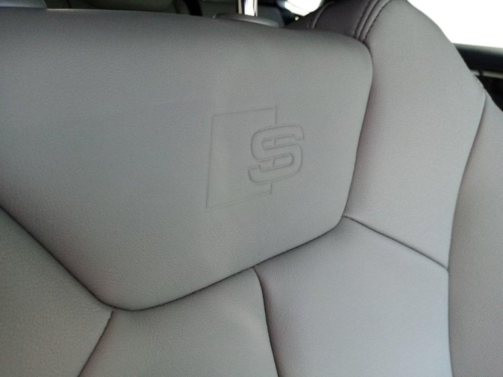 Audi Q3 Sportback nuova a Bari (18)