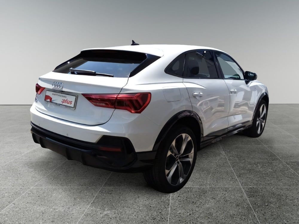 Audi Q3 Sportback nuova a Bari (2)