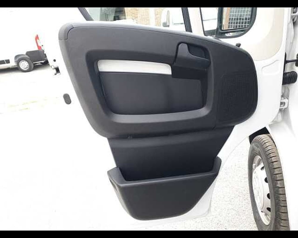 Peugeot Boxer nuova a Cuneo (18)