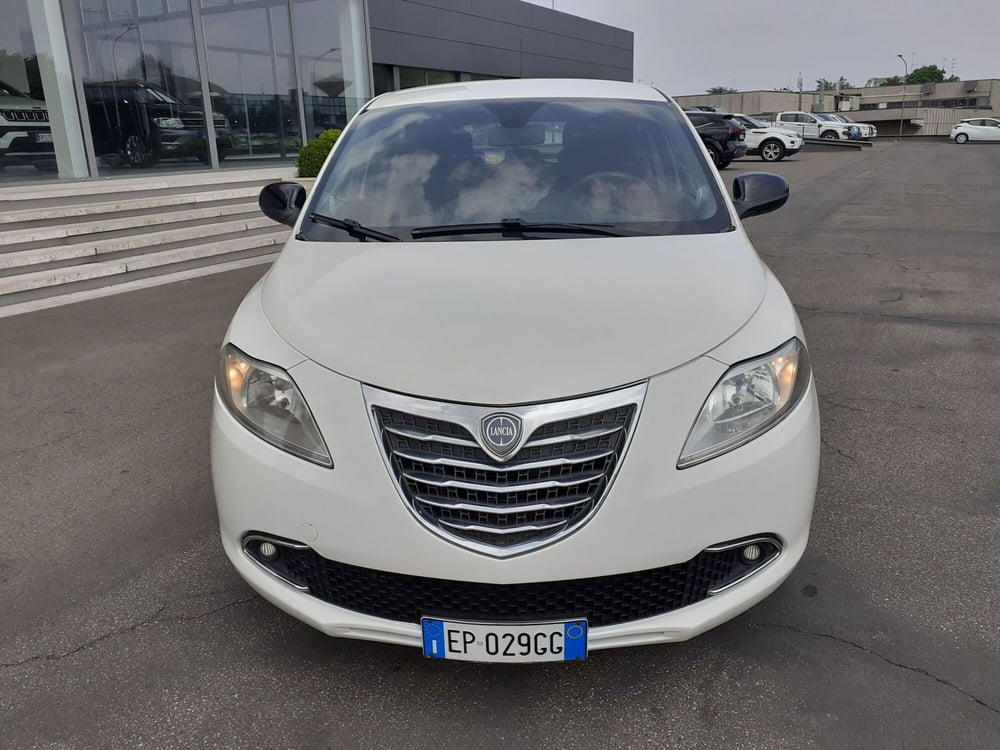 Lancia Ypsilon usata a Modena (2)