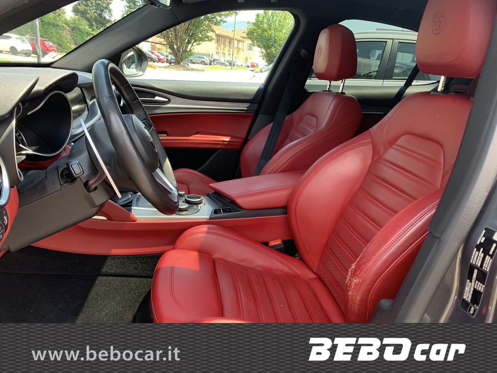 Alfa Romeo Stelvio usata a Torino (12)