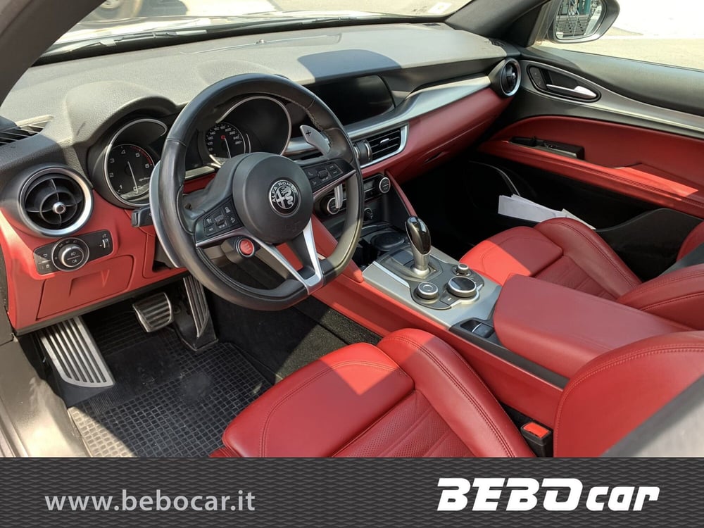 Alfa Romeo Stelvio usata a Torino (13)