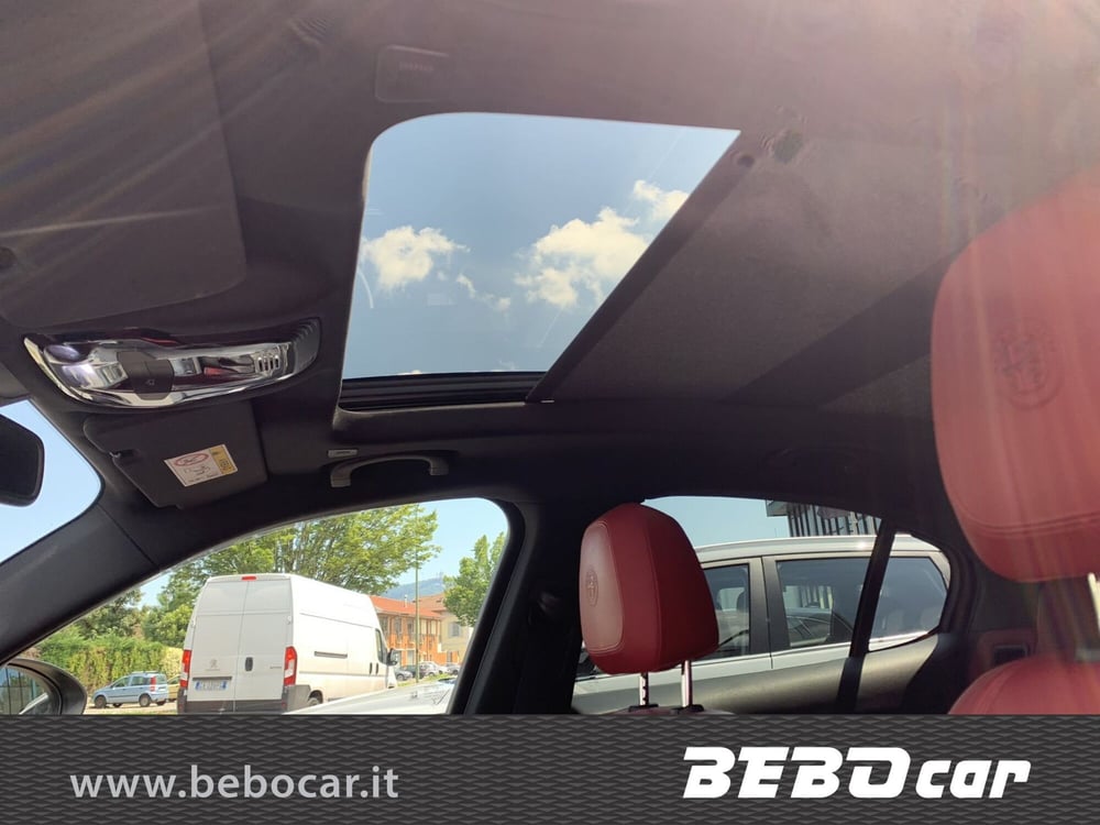 Alfa Romeo Stelvio usata a Torino (14)