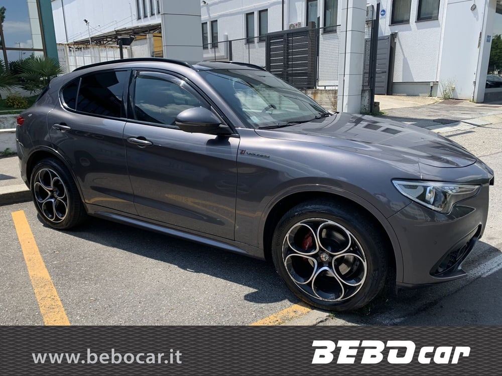 Alfa Romeo Stelvio usata a Torino (8)
