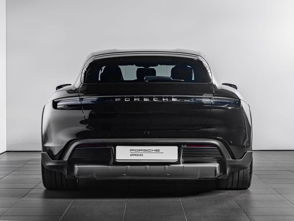 Porsche Taycan Cross Turismo usata a Firenze (8)