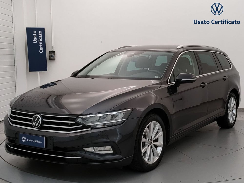Volkswagen Passat Variant usata a Varese