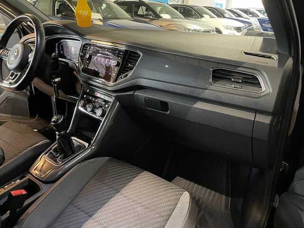 Volkswagen T-Roc usata a Genova (11)