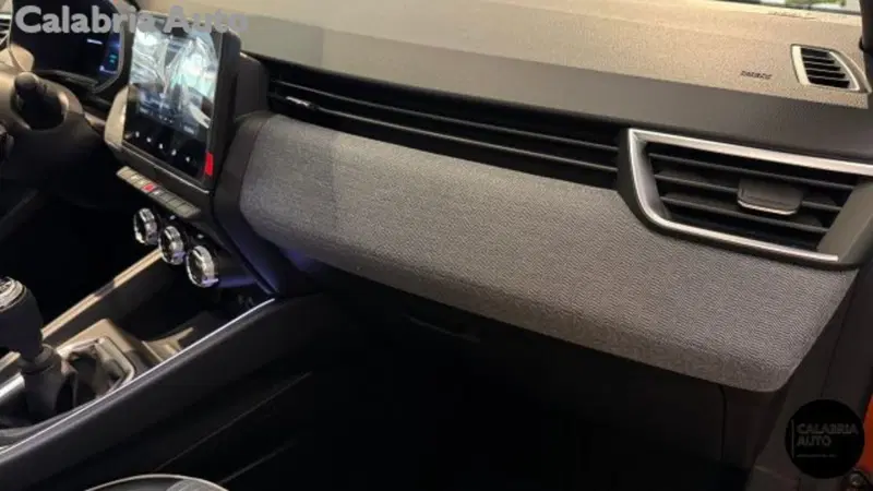 Renault Clio nuova a Reggio Calabria (12)