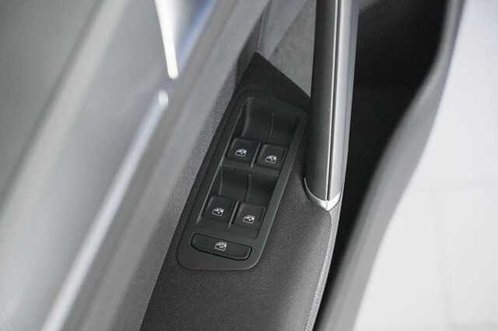 Volkswagen Golf Variant usata a Como (13)