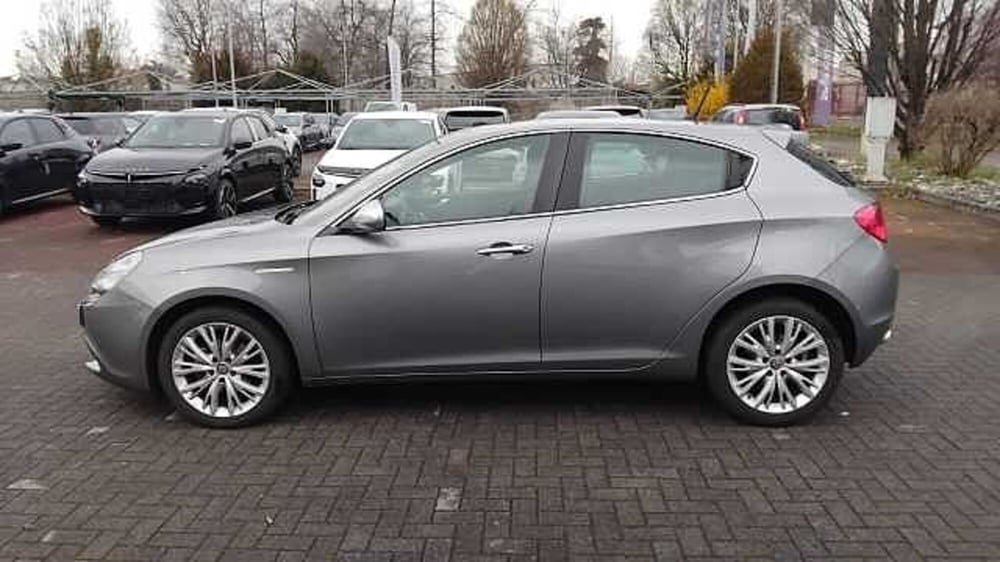 Alfa Romeo Giulietta usata a Milano (2)