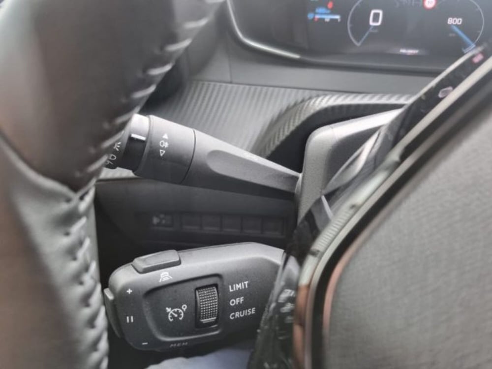 Peugeot 2008 usata a Monza e Brianza (16)