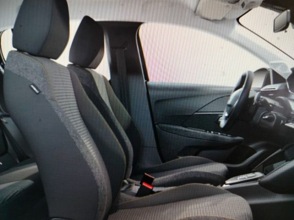 Peugeot 208 nuova a Forlì-Cesena (9)