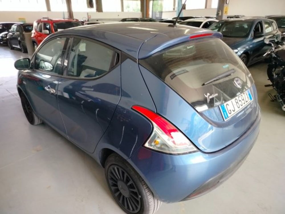 Lancia Ypsilon usata a Forlì-Cesena (10)