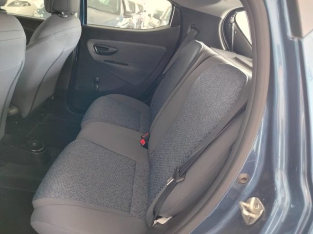 Lancia Ypsilon usata a Forlì-Cesena (13)