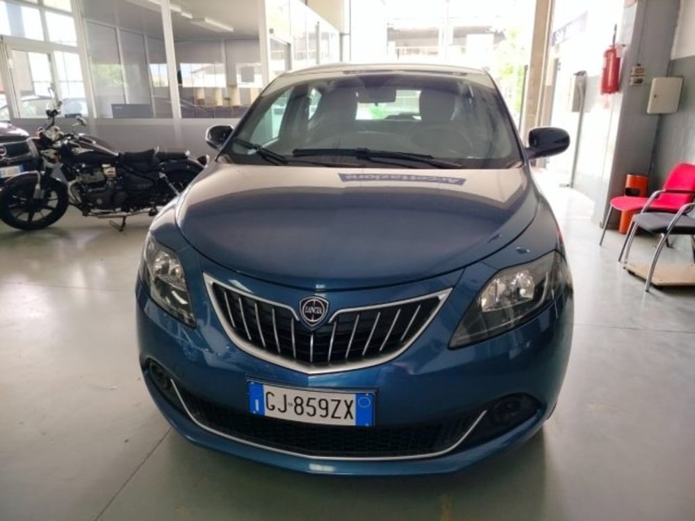 Lancia Ypsilon usata a Forlì-Cesena (3)