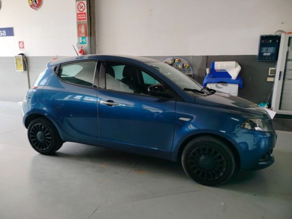 Lancia Ypsilon usata a Forlì-Cesena (6)