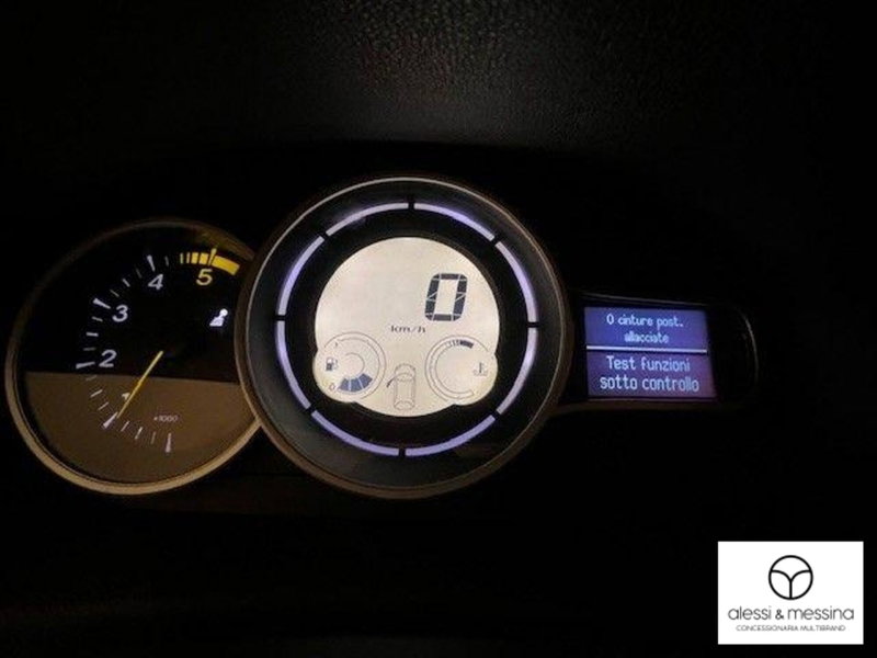 Renault Mégane SporTour usata a Catania (9)