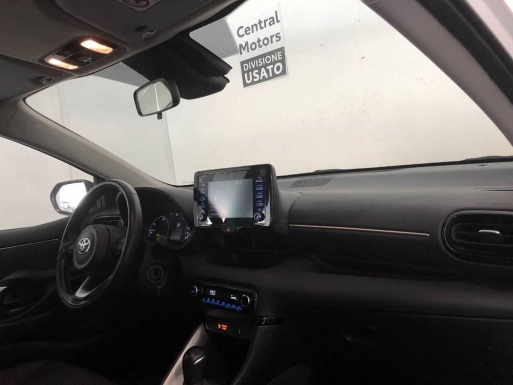 Toyota Yaris Cross usata a Torino (9)