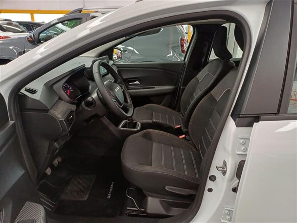 Dacia Sandero usata a Cremona (8)