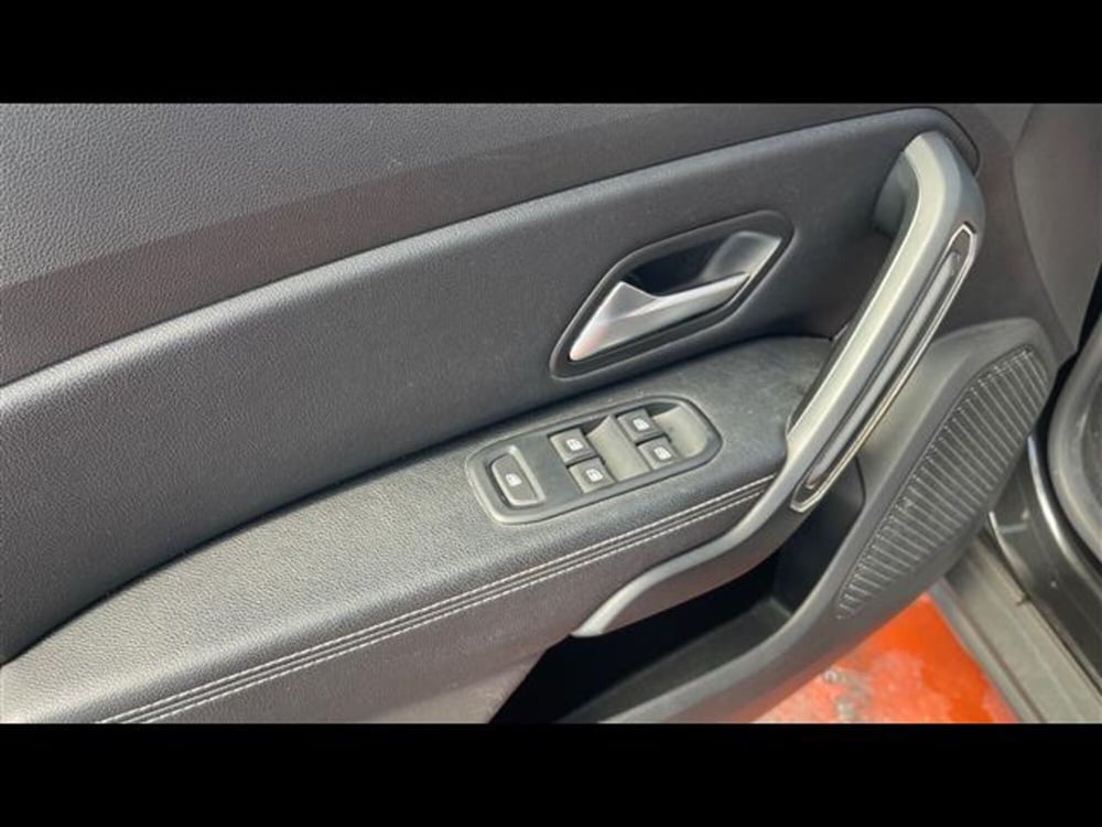 Dacia Duster usata a Lecce (15)
