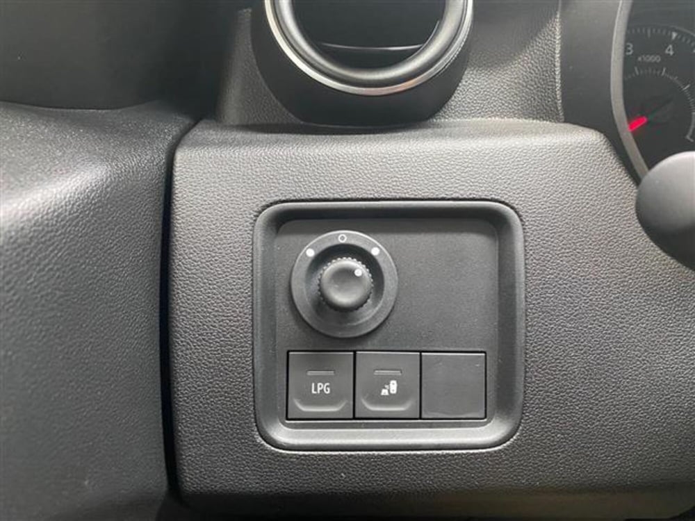 Dacia Duster usata a Vicenza (12)