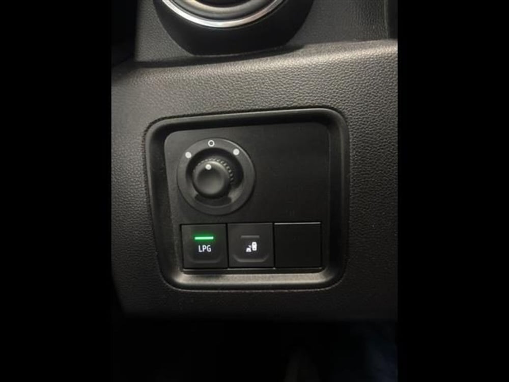 Dacia Duster usata a Siena (4)