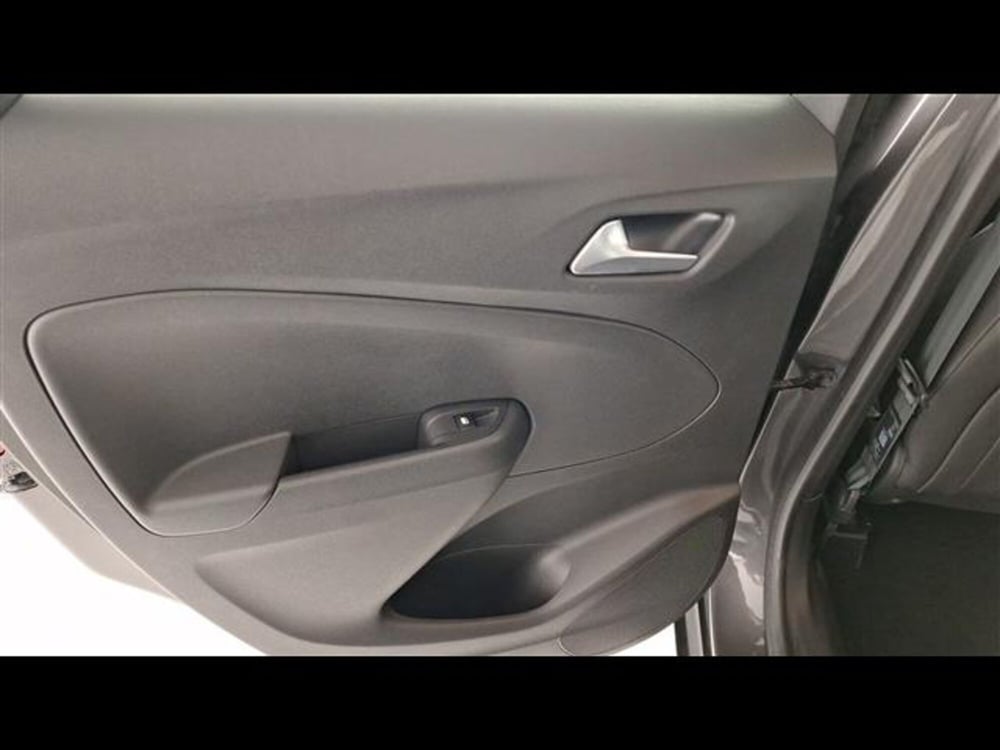 Opel Crossland usata a Milano (10)