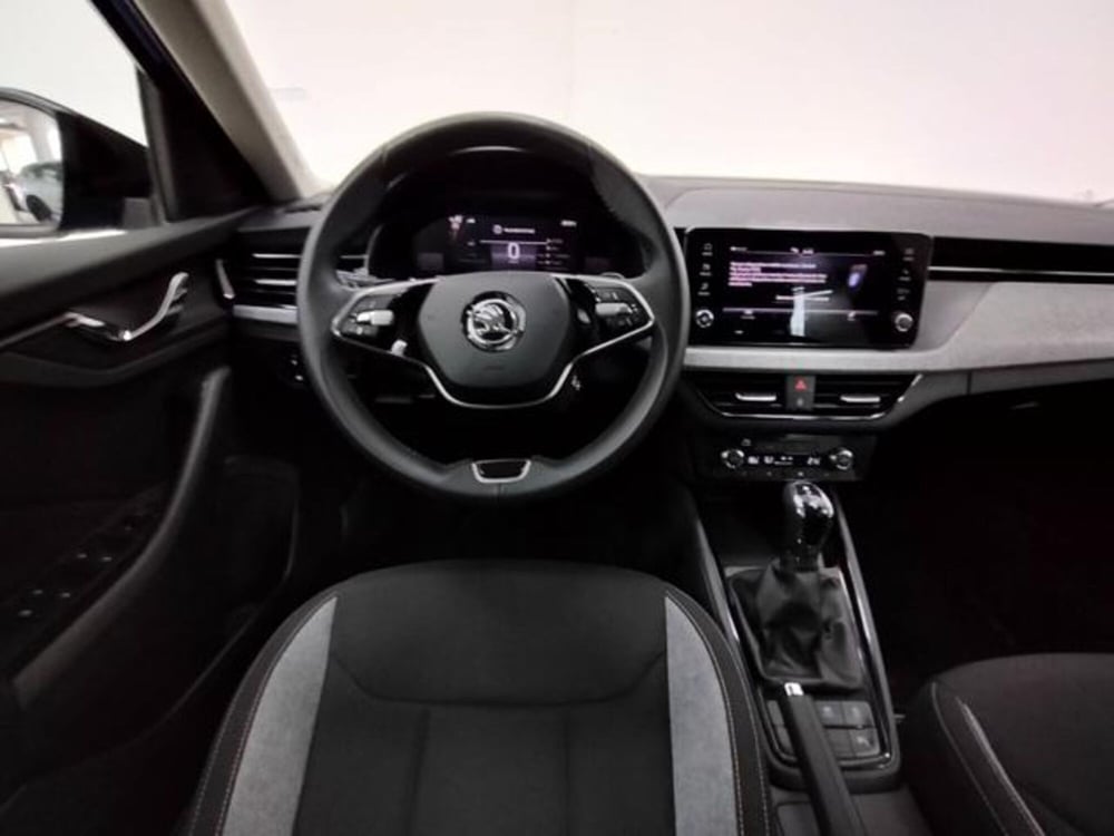 Skoda Kamiq usata a Como (10)