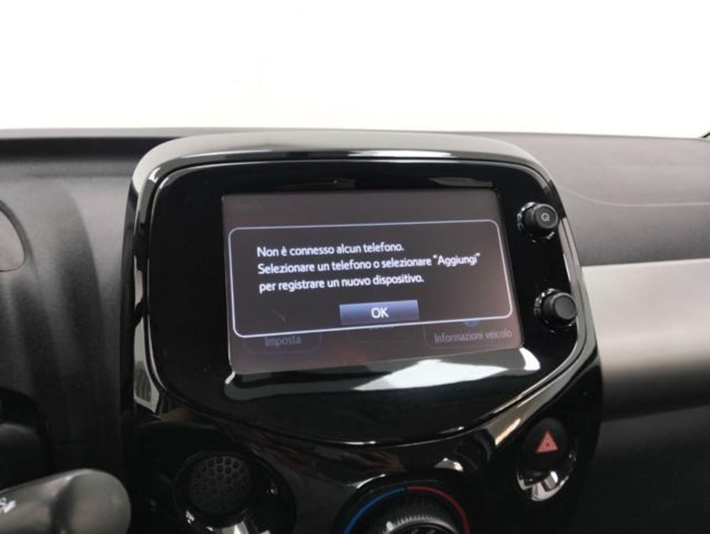 Peugeot 108 usata a Como (14)