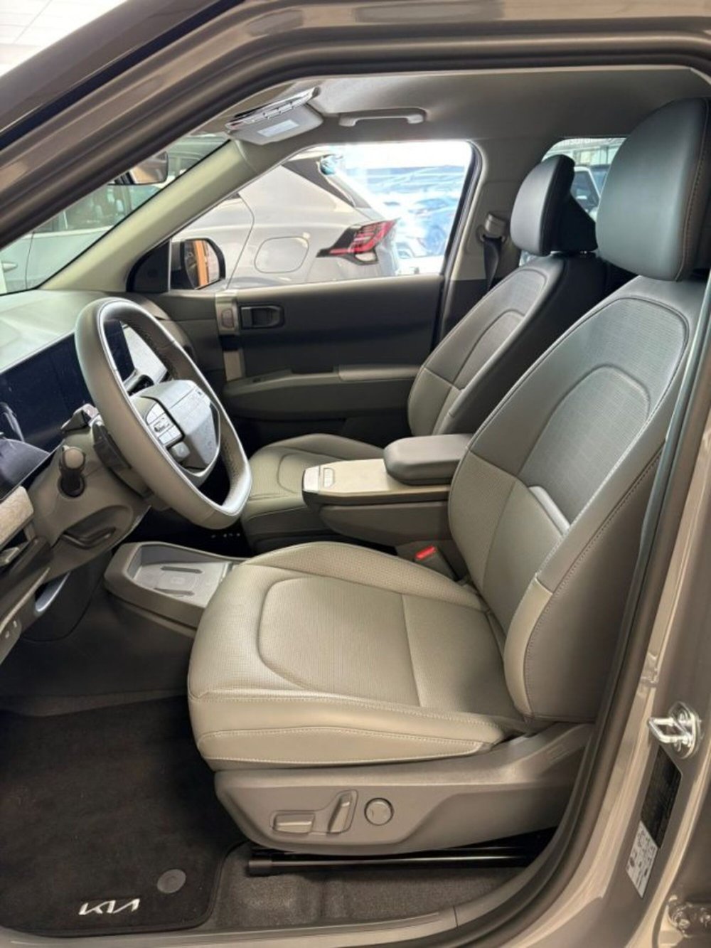 Kia EV3 nuova a Como (6)