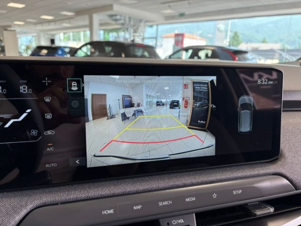 Kia EV3 nuova a Como (8)