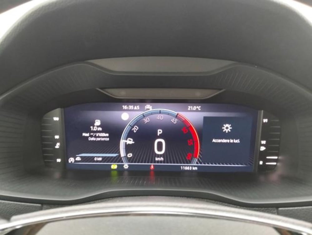Skoda Karoq usata a Como (12)