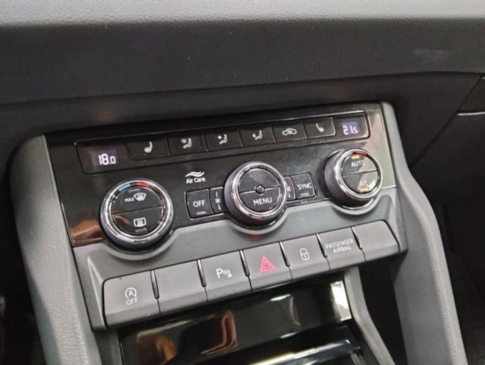 Skoda Karoq usata a Como (18)