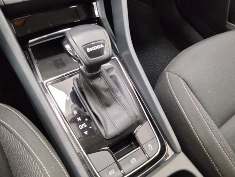 Skoda Karoq usata a Como (19)