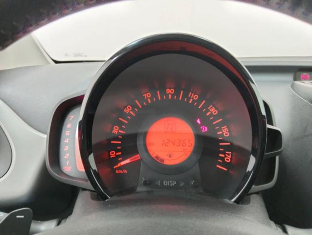Toyota Aygo usata a Como (11)