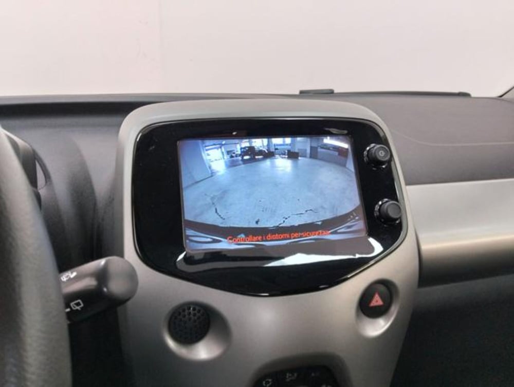 Toyota Aygo usata a Como (14)