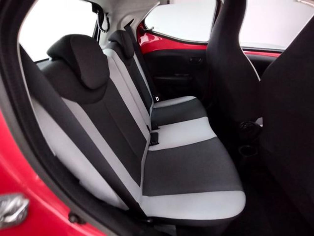 Toyota Aygo usata a Como (5)