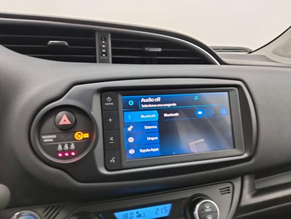 Toyota Yaris Cross usata a Como (14)