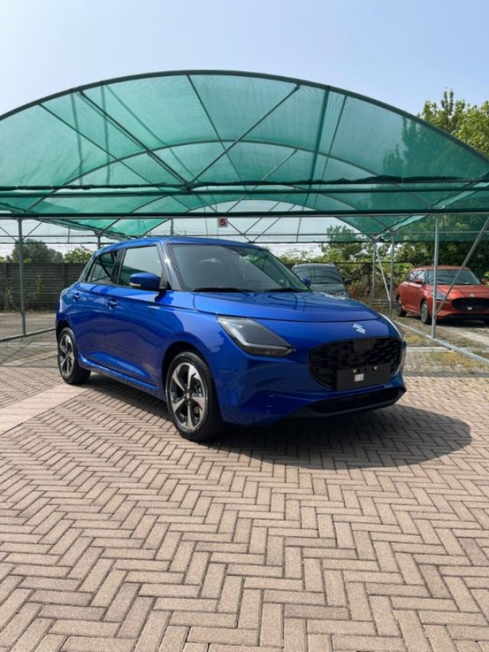 Suzuki Swift nuova a Novara (2)