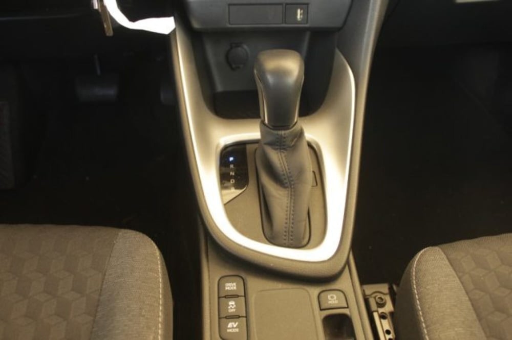 Toyota Yaris Cross usata a Roma (16)