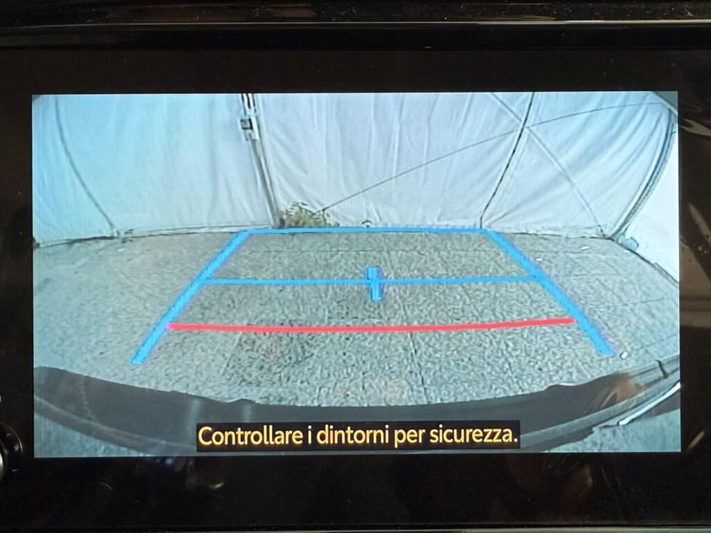 Toyota Hilux nuova a Monza e Brianza (14)