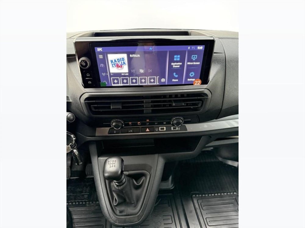 Toyota Proace nuova a Monza e Brianza (12)