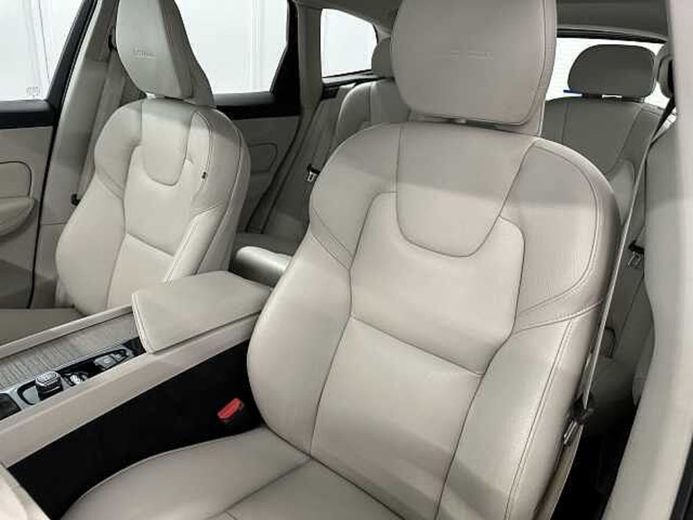 Volvo XC60 usata a Macerata (12)