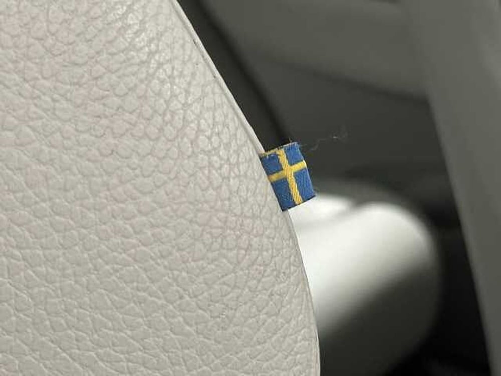 Volvo XC60 usata a Macerata (13)
