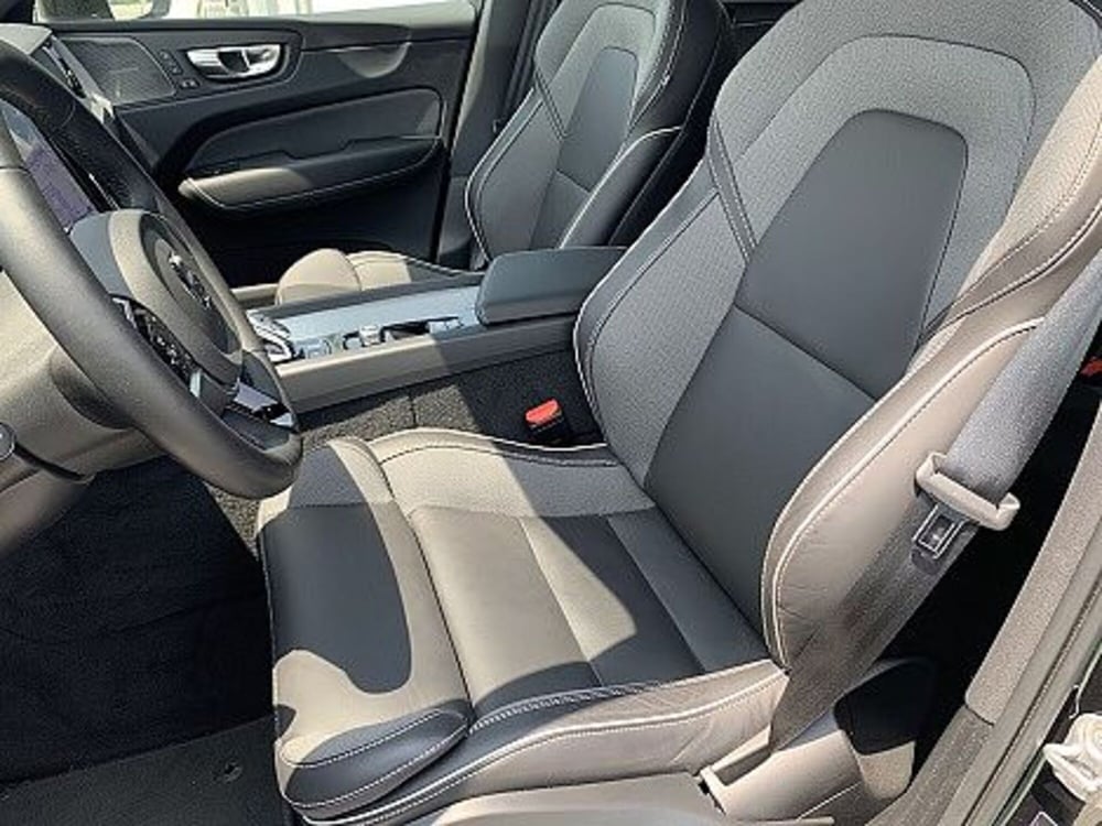 Volvo XC60 usata a Macerata (9)
