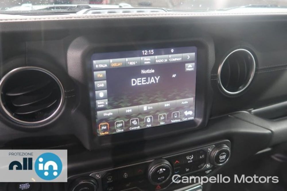 Jeep Wrangler Unlimited usata a Venezia (11)