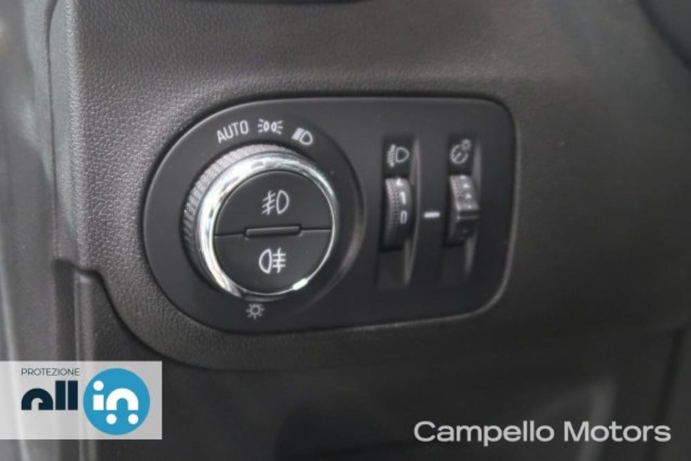 Opel Crossland X usata a Venezia (14)