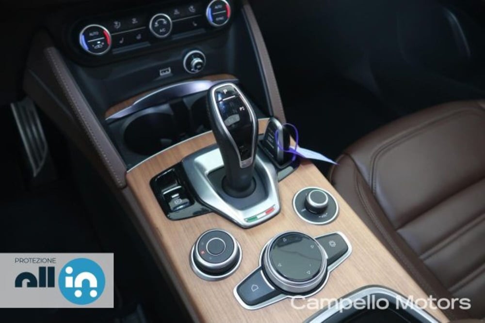 Alfa Romeo Stelvio usata a Venezia (13)
