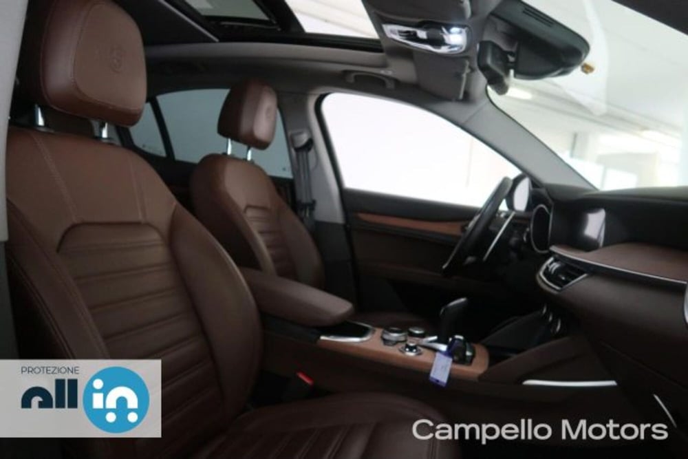 Alfa Romeo Stelvio usata a Venezia (15)